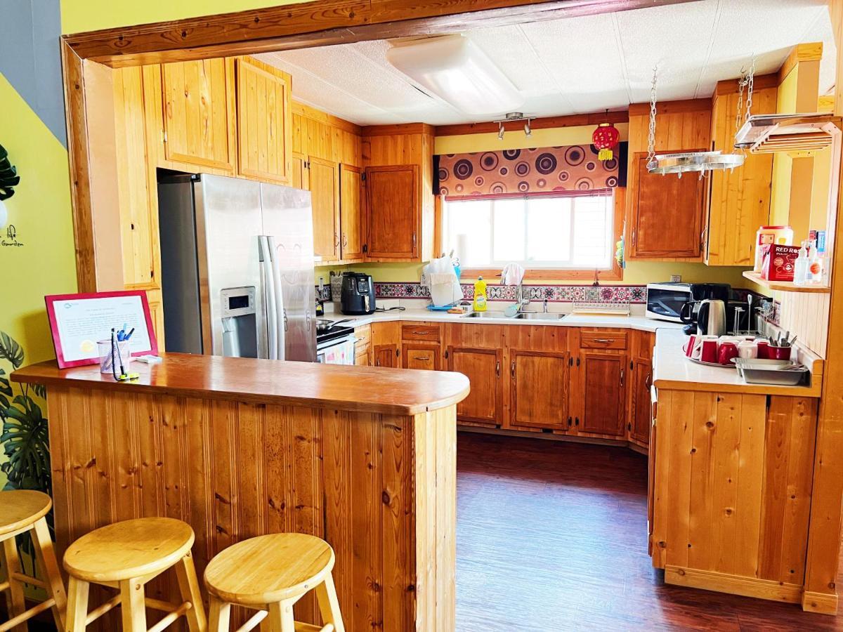Sarah'S Dreamhouse B&B Churchill Ngoại thất bức ảnh